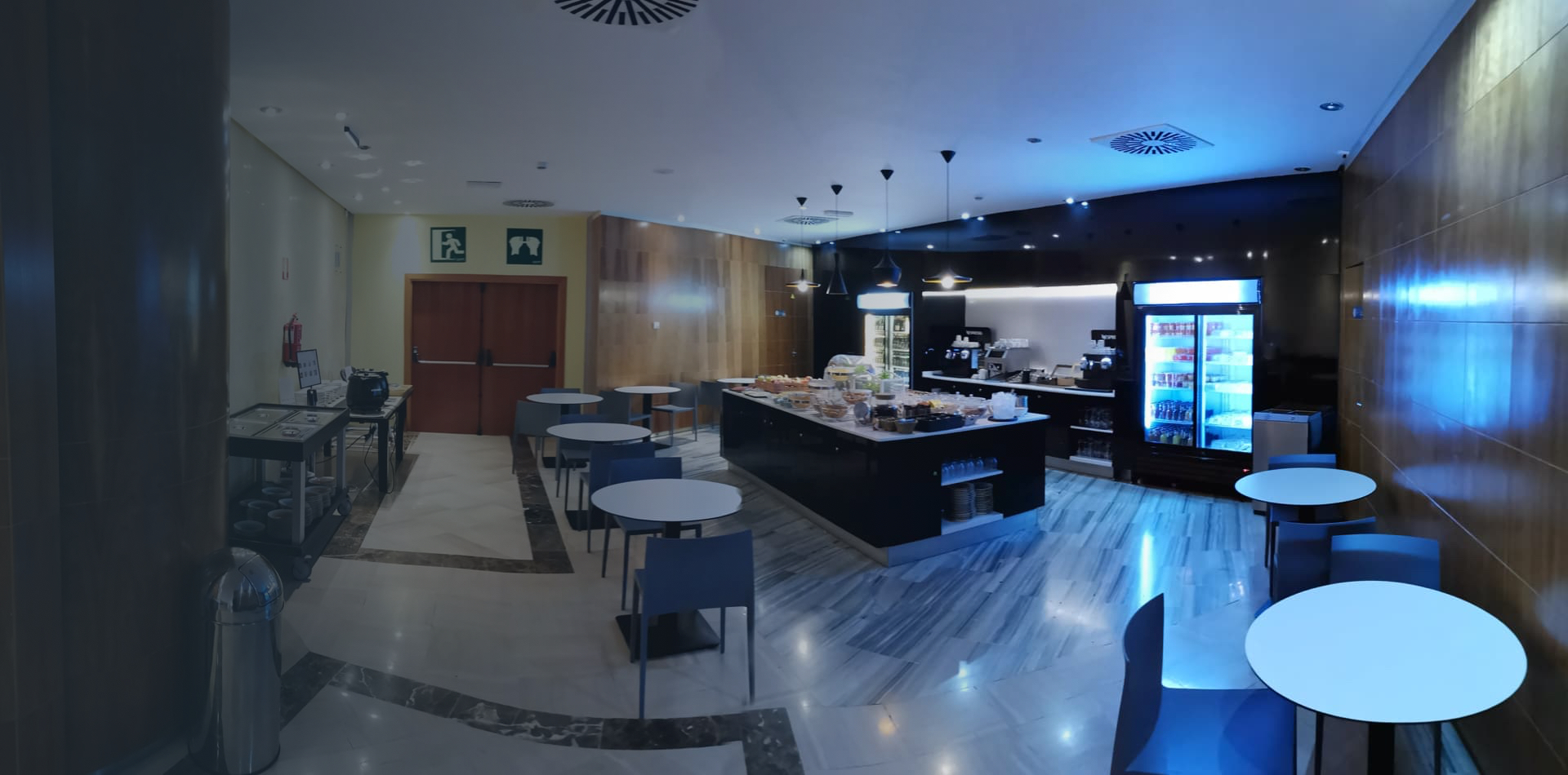 Montaña Roja VIP Lounge